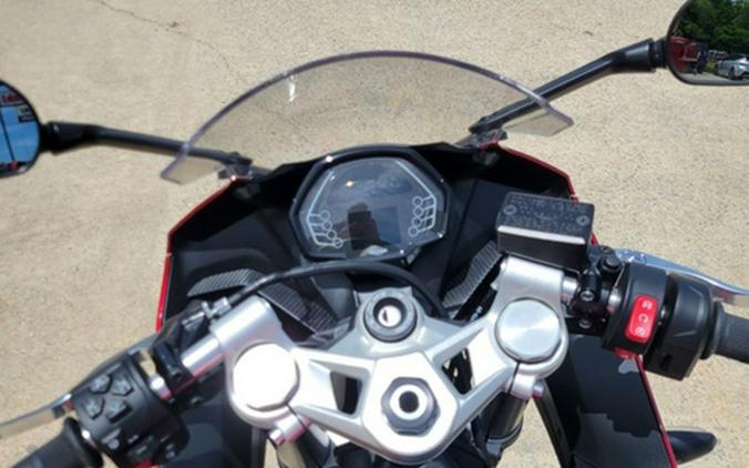 2025 Triumph Daytona 660 Carnival Red/Sapphire Black 660