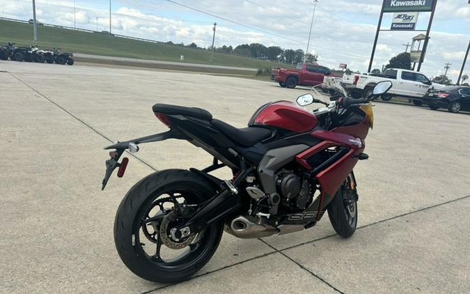 2025 Triumph Daytona 660 Carnival Red/Sapphire Black 660