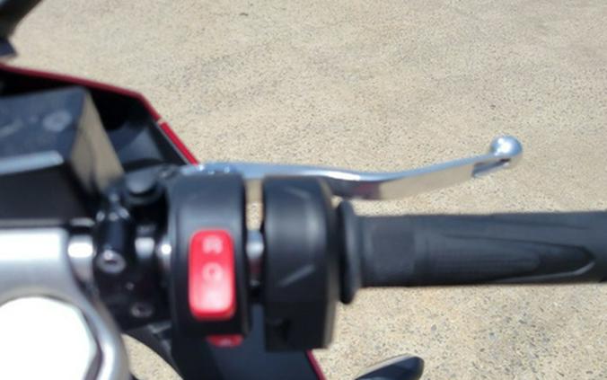 2025 Triumph Daytona 660 Carnival Red/Sapphire Black 660