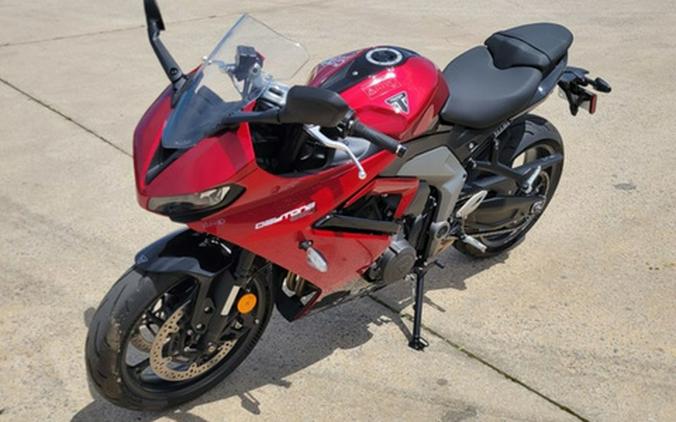 2025 Triumph Daytona 660 Carnival Red/Sapphire Black 660