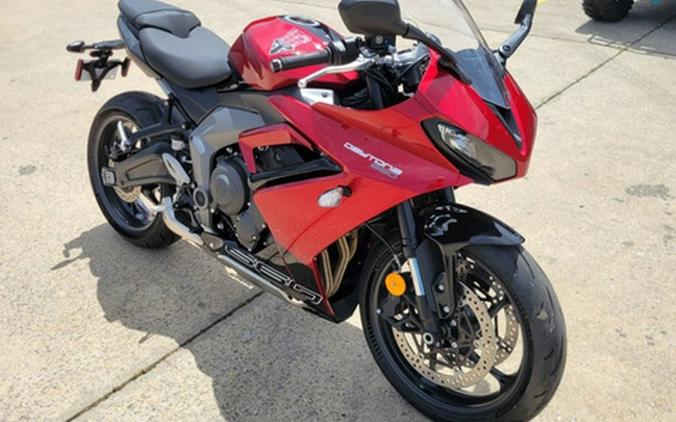 2025 Triumph Daytona 660 Carnival Red/Sapphire Black 660