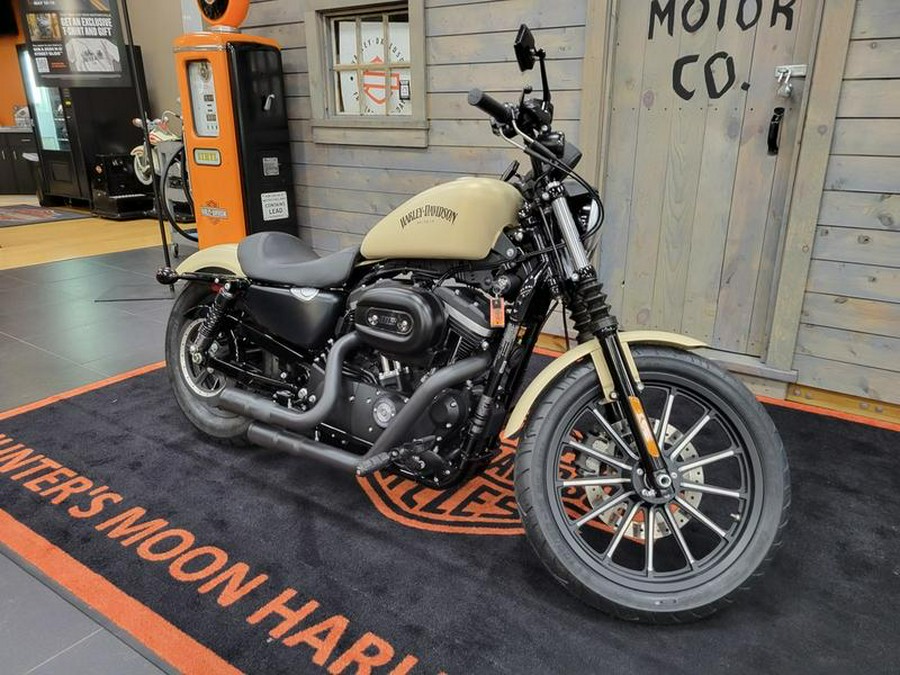 2015 Harley-Davidson® XL883N - Sportster® Iron 883™