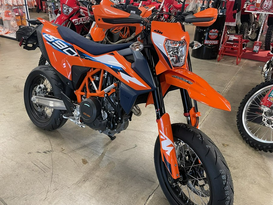 2023 KTM 690 SMC R