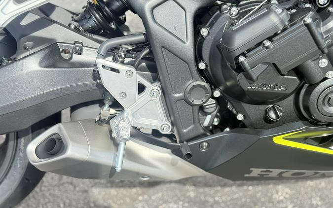 2026 Honda CBR650R E-Clutch Matte Black Metallic