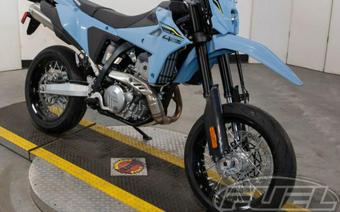 2025 Suzuki DR-Z 4SM