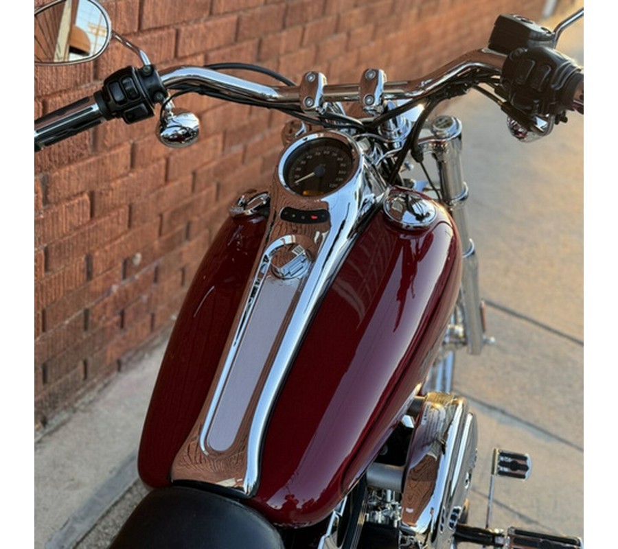 2006 Harley-Davidson Softail FXSTD - Deuce