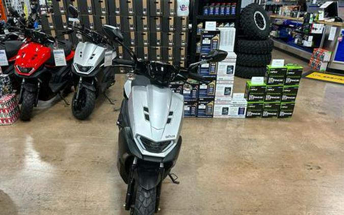 2022 Genuine Scooters Rattler 200i