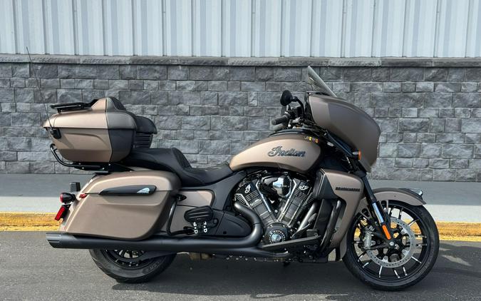 2025 Indian Motorcycle Roadmaster® PowerPlus Dark Horse® with 112