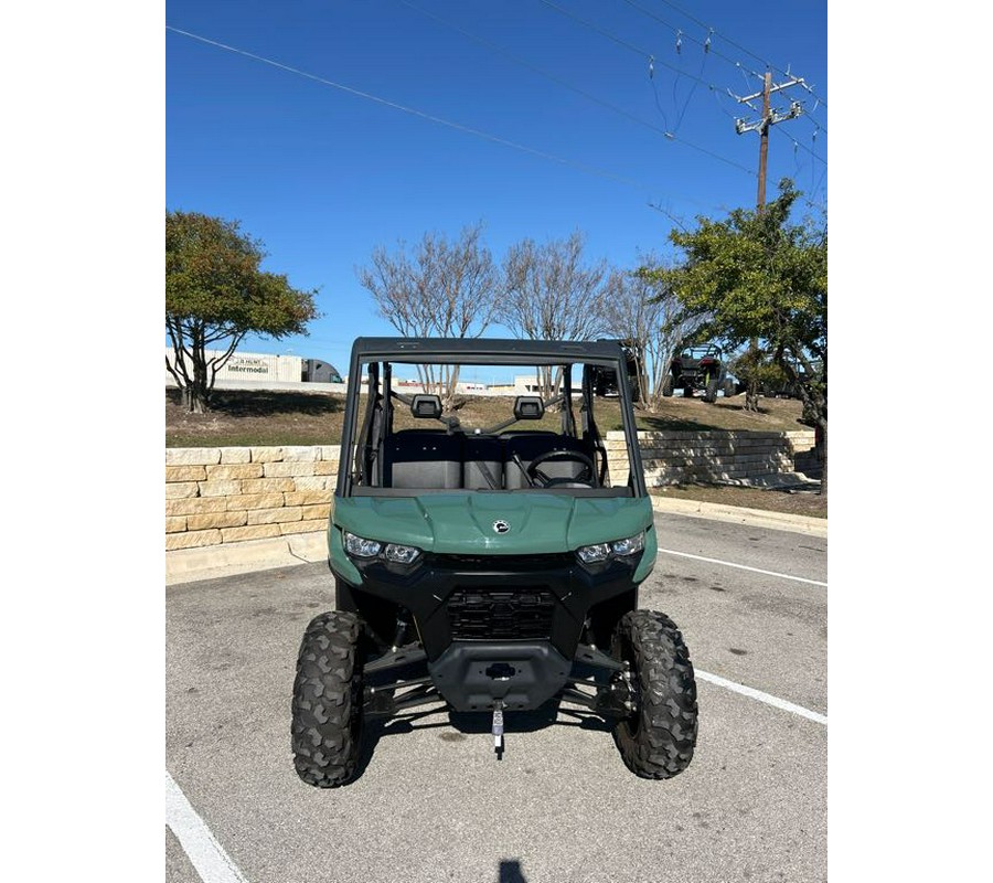 2025 Can-Am Defender MAX HD7