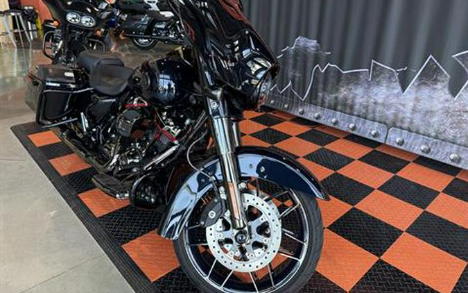 2022 Harley-Davidson CVO™ Street Glide®