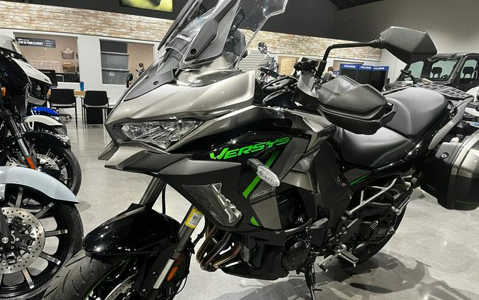 2025 Kawasaki Versys® 1100 SE LT ABS