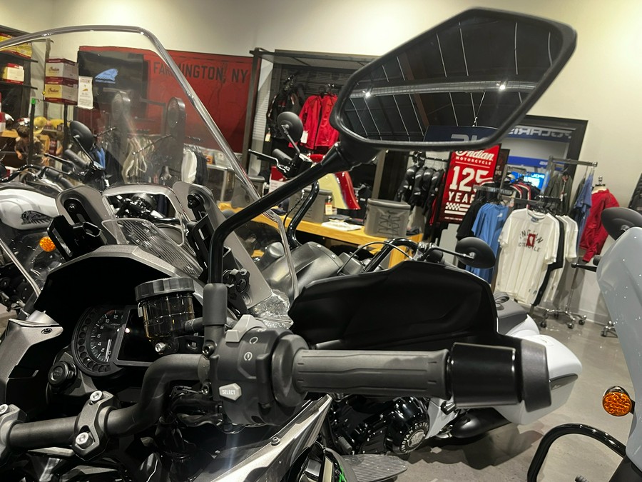 2025 Kawasaki Versys® 1100 SE LT ABS