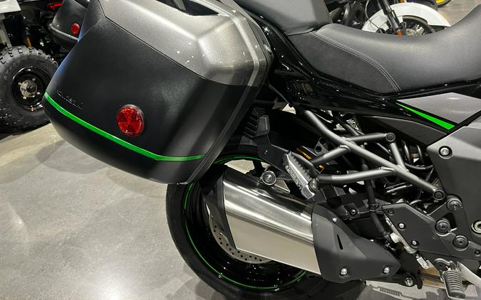 2025 Kawasaki Versys® 1100 SE LT ABS