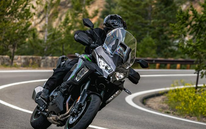 2025 Kawasaki Versys® 1100 SE LT ABS