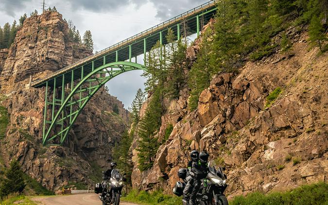 2025 Kawasaki Versys® 1100 SE LT ABS