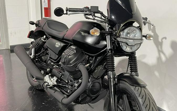 2021 Moto Guzzi V7 Stone E5