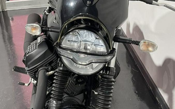 2021 Moto Guzzi V7 Stone E5