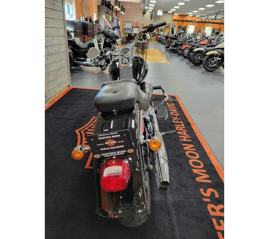 2016 Harley-Davidson® FLSTF - Softail® Fat Boy®