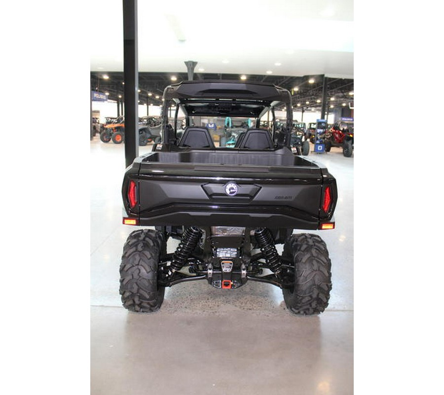 2026 Can-Am® SSV COM MAX XT 64 1000R BK 26 XT 1000R