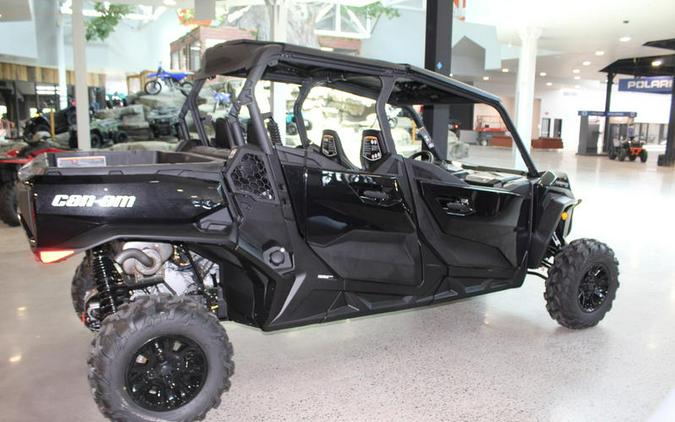 2026 Can-Am® SSV COM MAX XT 64 1000R BK 26 XT 1000R