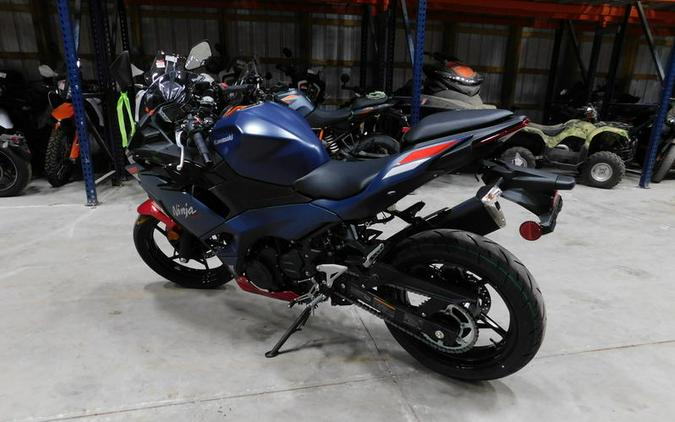 2026 Kawasaki Ninja® 500 ABS Metallic Matte Twilight Blue