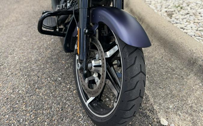 2025 Harley-Davidson Road Glide Purple Abyss Denim - Black Finish