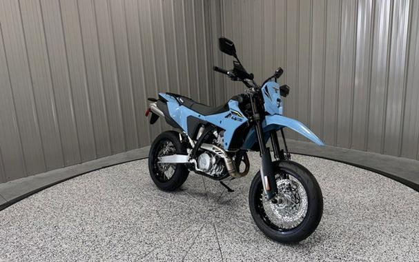 2026 Suzuki DR-Z4SM+
