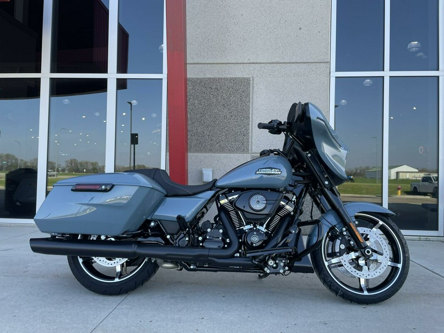 FLHX 2024 Street Glide®