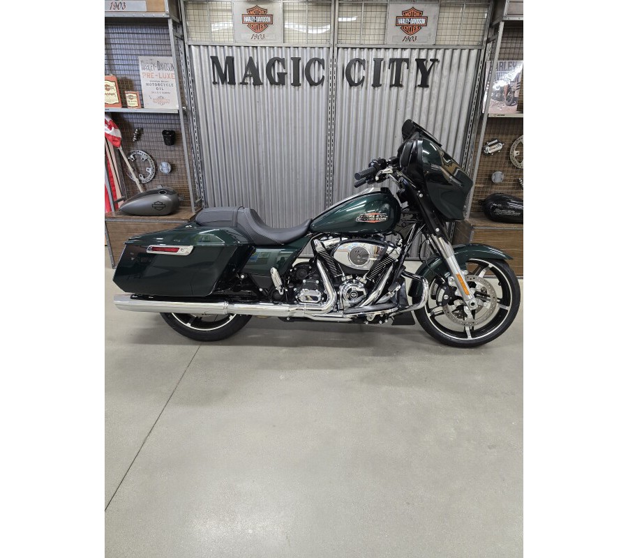 FLHX 2024 Street Glide®