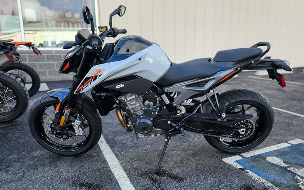 2024 KTM 790 Duke