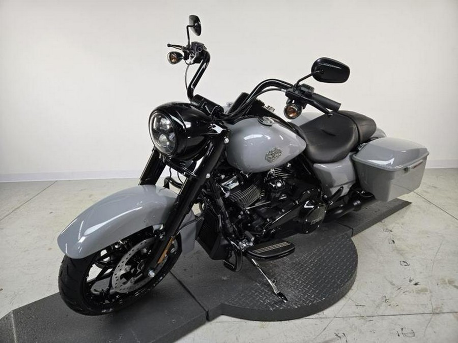 2025 Harley-Davidson® FLHRXS - Road King® Special