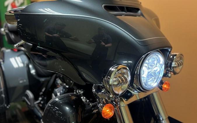 FLHTCUTG 2025 Tri Glide® Ultra