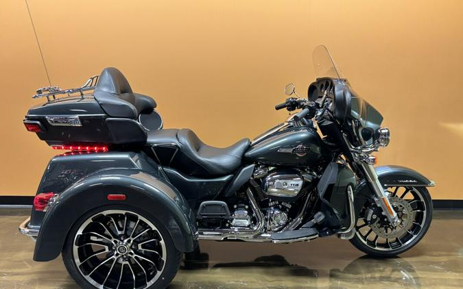 FLHTCUTG 2025 Tri Glide® Ultra