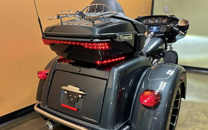 FLHTCUTG 2025 Tri Glide® Ultra