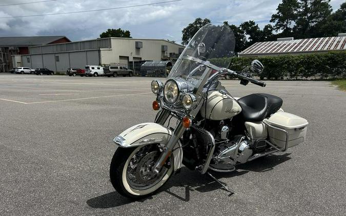 2015 Harley-Davidson® FLHR - Road King®