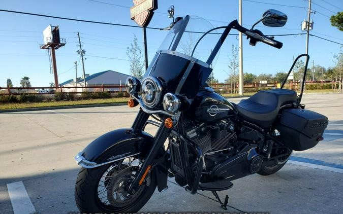 2019 Harley-Davidson® Heritage Classic 114 FLHCS