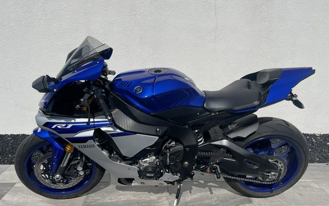 2016 Yamaha YZF R1