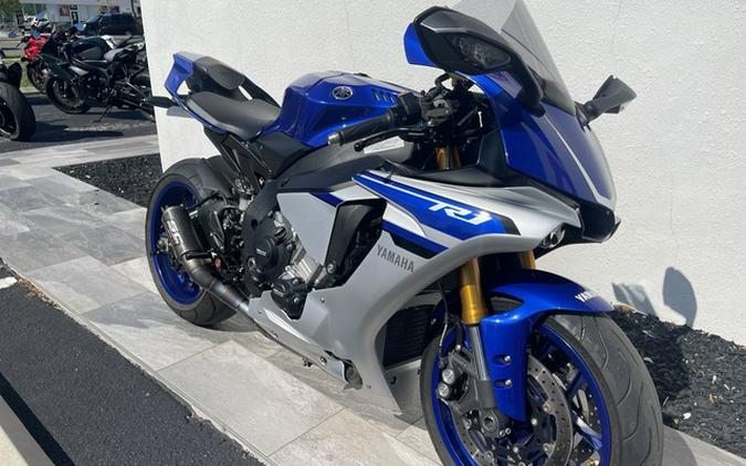 2016 Yamaha YZF R1