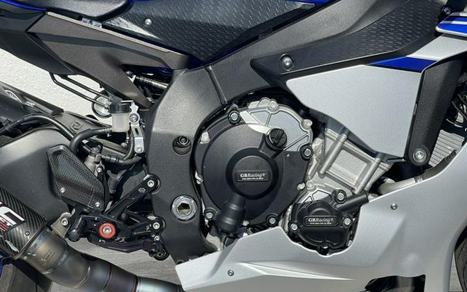 2016 Yamaha YZF R1