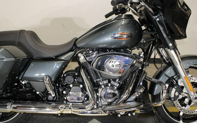 2025 Harley-Davidson® FLHX - Street Glide®