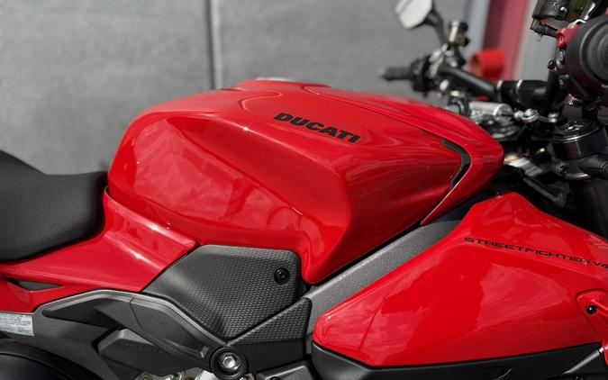 2026 Ducati Streetfighter V4 Ducati Red - 000516
