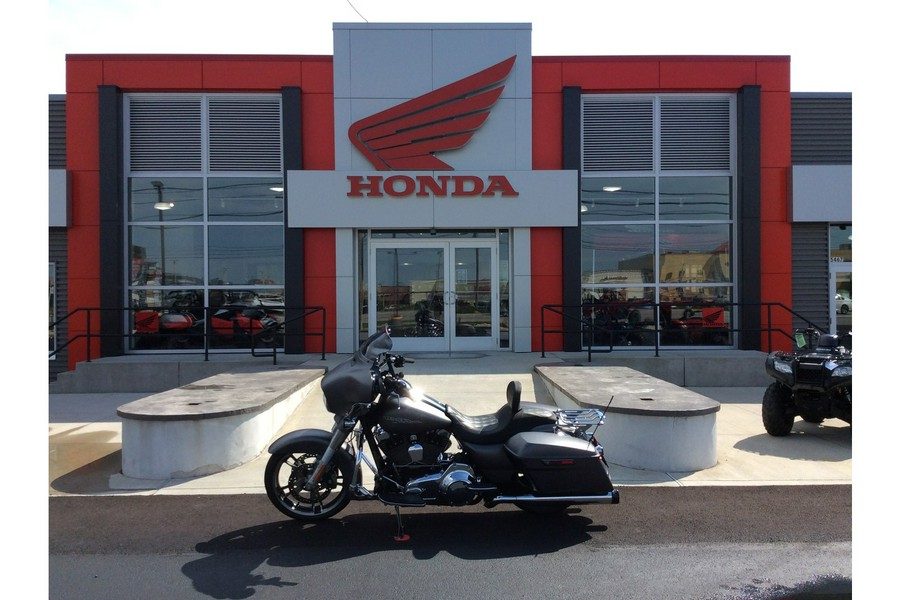 2016 Harley-Davidson® STREET GLIDE SPECIAL