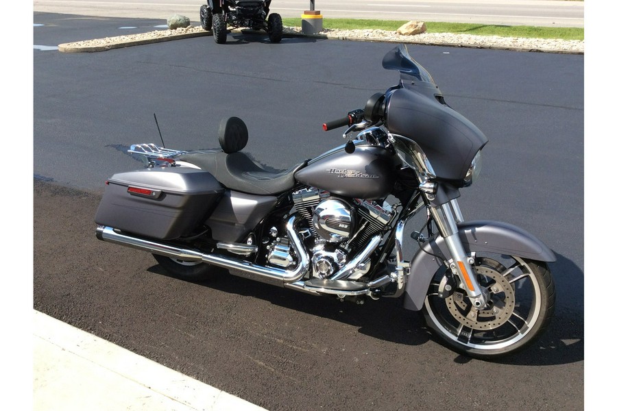 2016 Harley-Davidson® STREET GLIDE SPECIAL