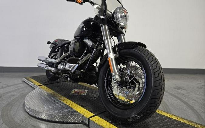 2017 Harley-Davidson® FLS - Softail® Slim®