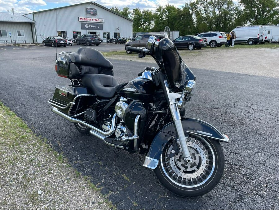 2012 Harley-Davidson® ELECTRA GLIDE ULTRA LIMITED FLHTK - BLACK