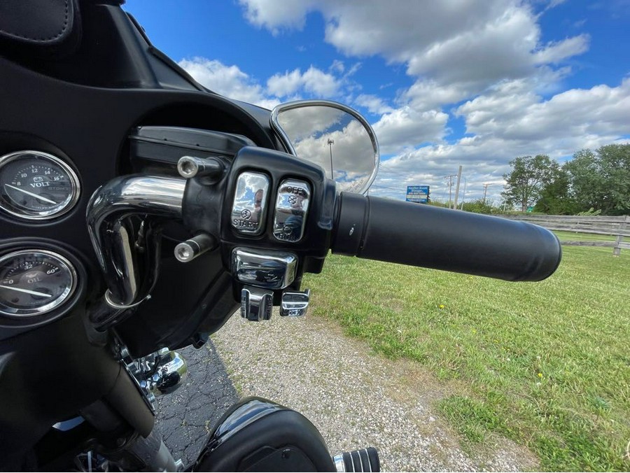 2012 Harley-Davidson® ELECTRA GLIDE ULTRA LIMITED FLHTK - BLACK