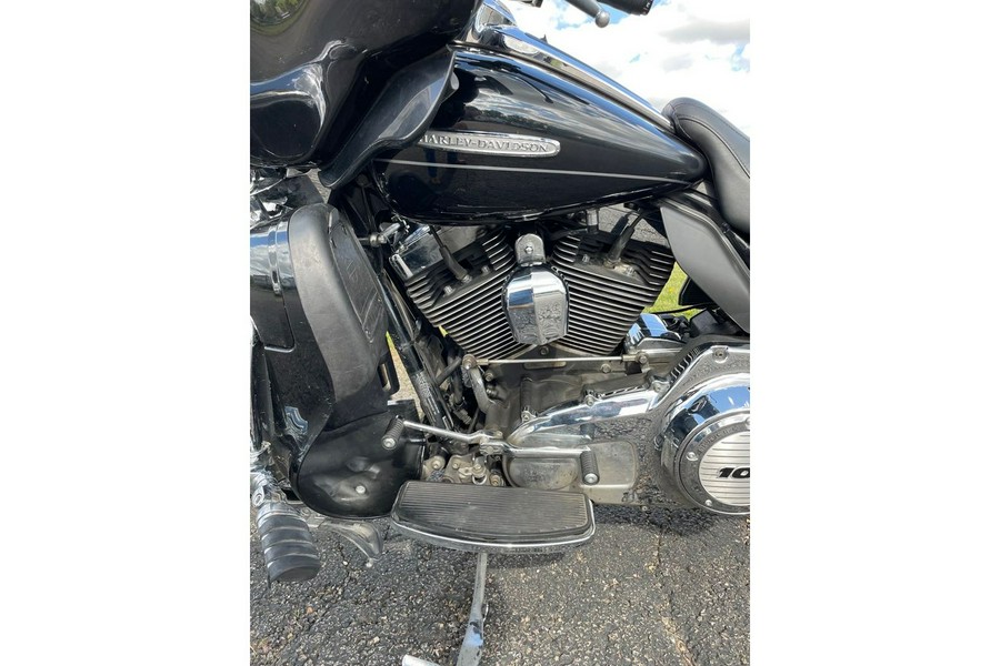 2012 Harley-Davidson® ELECTRA GLIDE ULTRA LIMITED FLHTK - BLACK