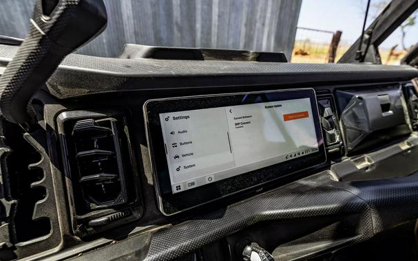 2027 Can-Am Defender XU MAX Limited HD11