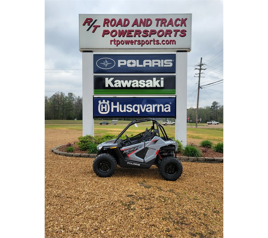 2024 Polaris RZR 200 EFI