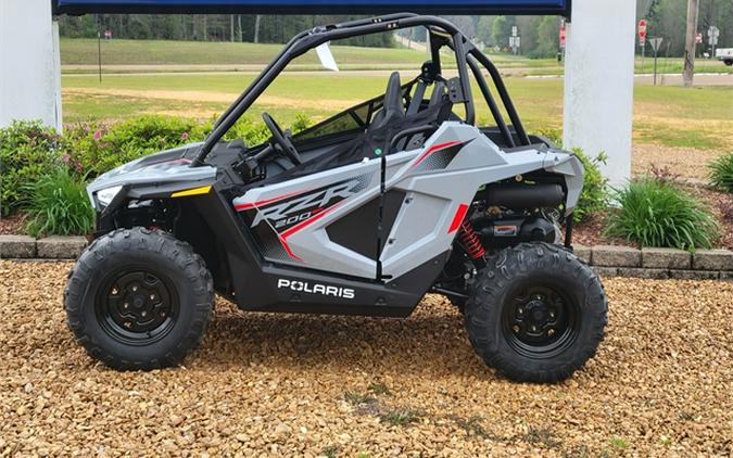 2024 Polaris RZR 200 EFI